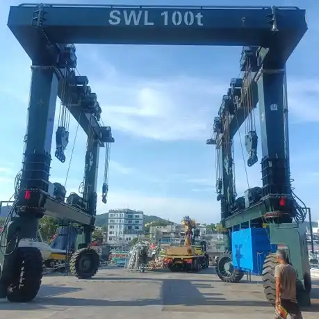 Boat marine travel lift 160ton 400ton boat crane 1200 ton